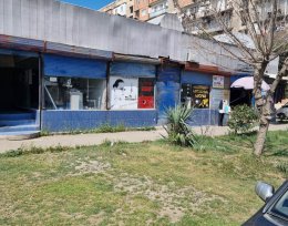 For rent 100 m² commercial premise