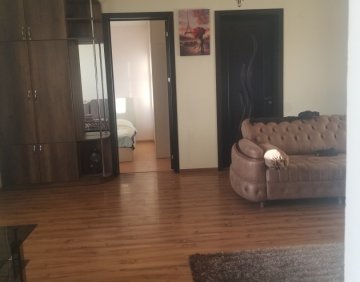 იყიდება 450 მ² სახლი / აგარაკი