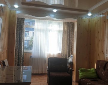 ქირავდება 4 ოთახიანი ბინა