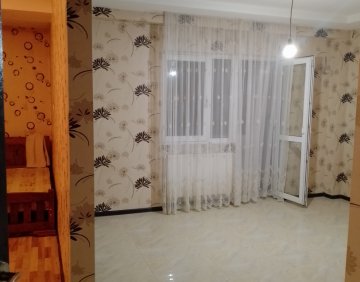 ქირავდება 2 ოთახიანი ბინა