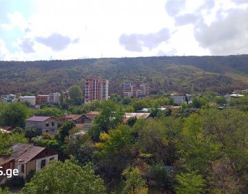 ქირავდება 2 ოთახიანი ბინა