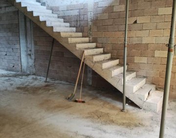 For rent 158 m² commercial premise