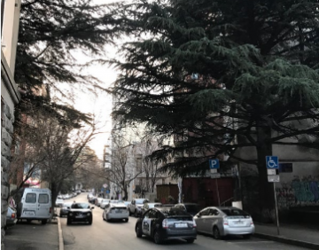 იყიდება 2 ოთახიანი ბინა