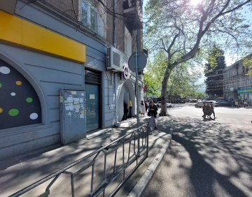 Продается 113 м коммерческая помещения