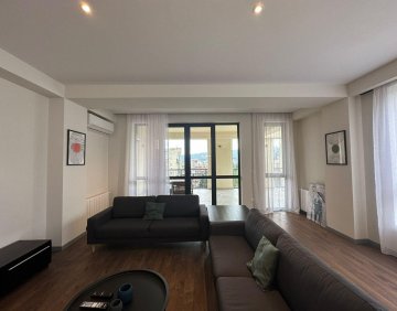 For sale 5 room flat