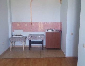 იყიდება სტუდიოს ტიპის ბინა