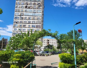 For sale 4 room flat