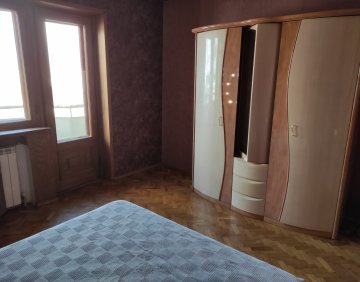 For rent 5 room flat