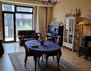For sale 5 room flat