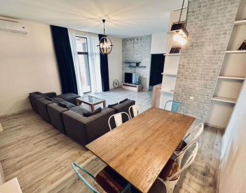 For sale 4 room flat