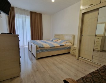 ქირავდება დღიურად 1 ოთახიანი ბინა
