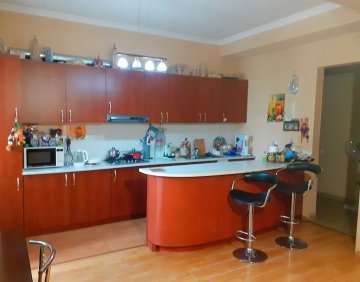 Продается 3 Комнатная квартира