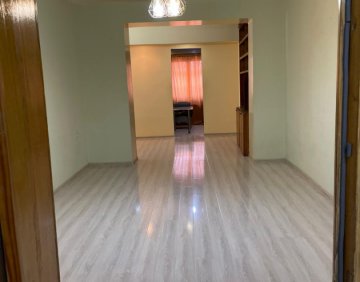 For rent 90 m² commercial premise