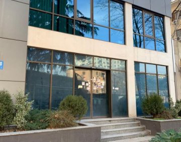 For rent 215 m² commercial premise
