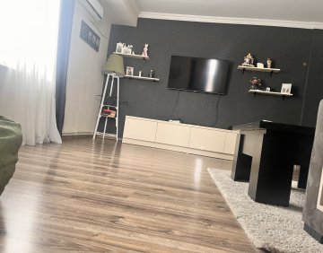 Продается 5 Комнатная квартира