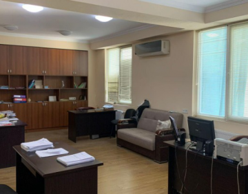 For sale 110 m² commercial premise