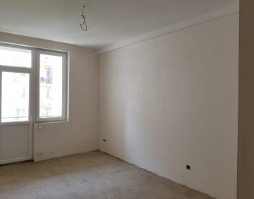 For sale 4 room flat
