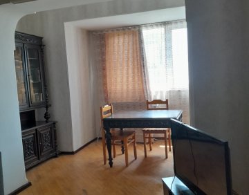 ქირავდება 2 ოთახიანი ბინა