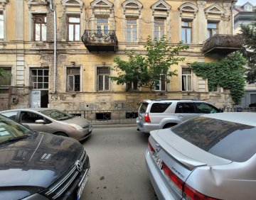 For sale 5 room flat
