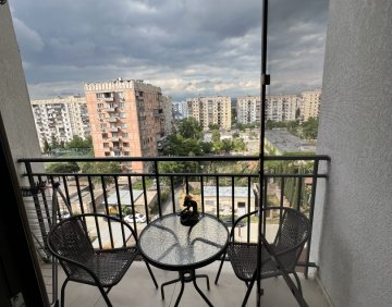 ქირავდება 2 ოთახიანი ბინა