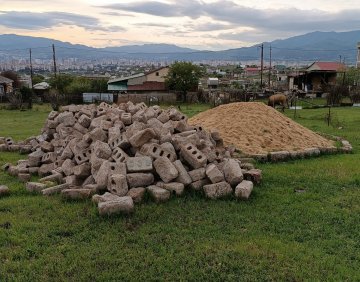 იყიდება 600 მ² მიწის ნაკვეთი