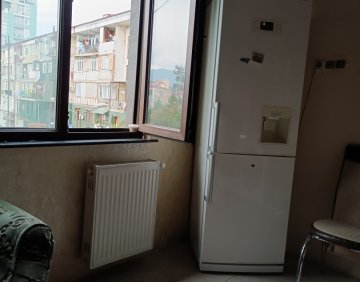 ქირავდება დღიურად 4 ოთახიანი ბინა