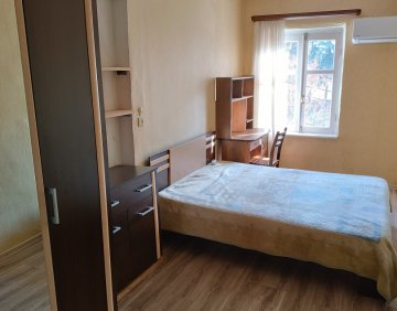 ქირავდება 2 ოთახიანი ბინა