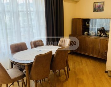 ქირავდება 2 ოთახიანი ბინა