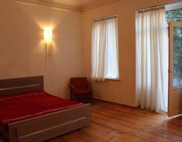 Продается 2 Комнатная квартира