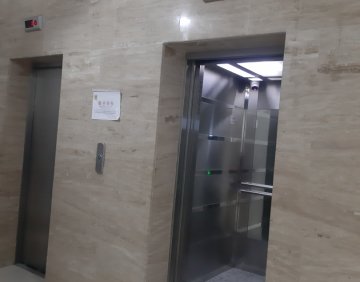 იყიდება სტუდიოს ტიპის ბინა