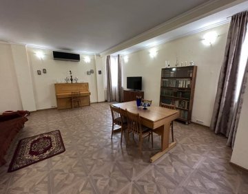 Продается 3 Комнатная квартира