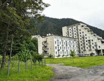 ქირავდება 3 ოთახიანი ბინა