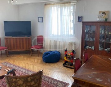 Продается 5 Комнатная квартира