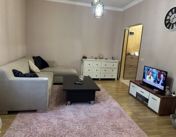Продается 2 Комнатная квартира