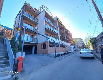 For sale 4 room flat