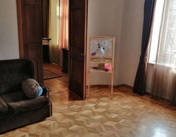 For sale 5 room flat