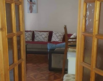 ქირავდება 2 ოთახიანი ბინა
