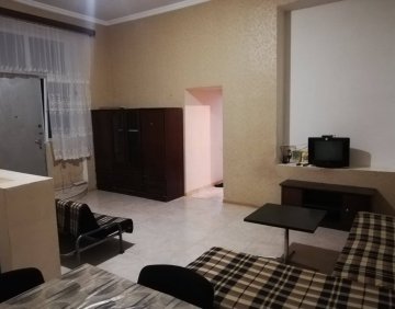 ქირავდება 2 ოთახიანი ბინა