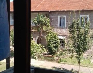 იყიდება 3 ოთახიანი ბინა