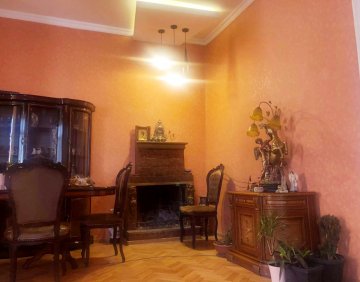 For sale 5 room flat