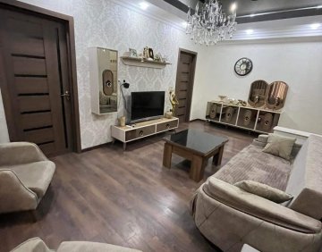 For daily rent 4 room flat