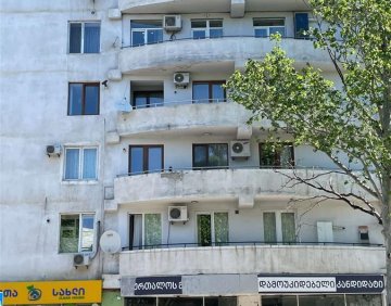For sale 5 room flat
