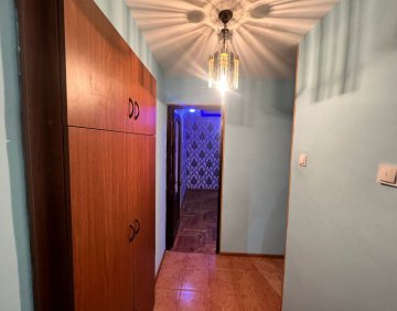 ქირავდება 3 ოთახიანი ბინა