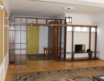 ქირავდება 4 ოთახიანი ბინა