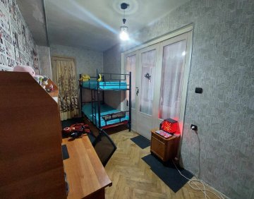 For sale 4 room flat