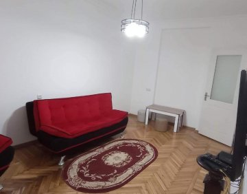 ქირავდება დღიურად 1 ოთახიანი ბინა