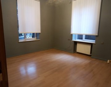 Сдаётся 140 м коммерческая помещения