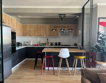 For sale 4 room flat