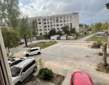 ქირავდება 2 ოთახიანი ბინა