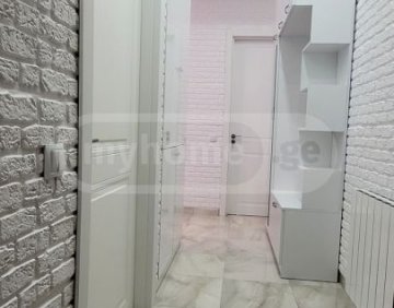 ქირავდება სტუდიოს ტიპის ბინა